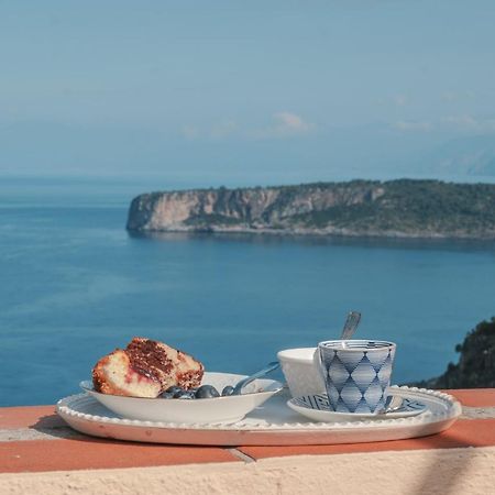 La Casa Nel Borgo Bed & Breakfast Сан Никола Арчела Екстериор снимка