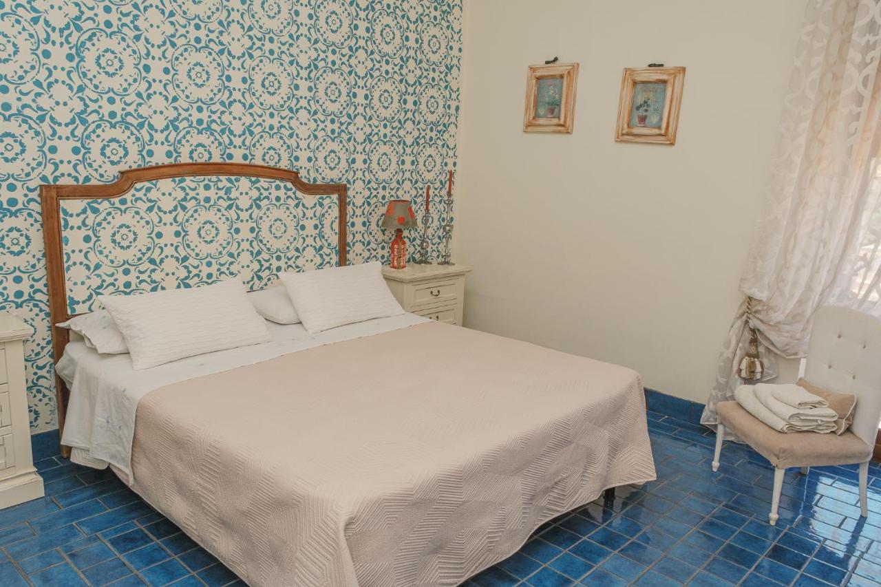 La Casa Nel Borgo Bed & Breakfast Сан Никола Арчела Екстериор снимка