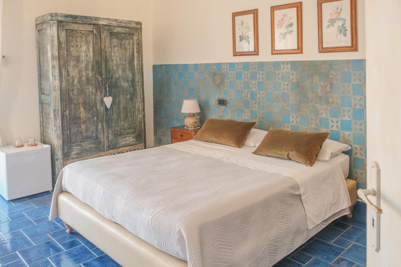 La Casa Nel Borgo Bed & Breakfast Сан Никола Арчела Екстериор снимка